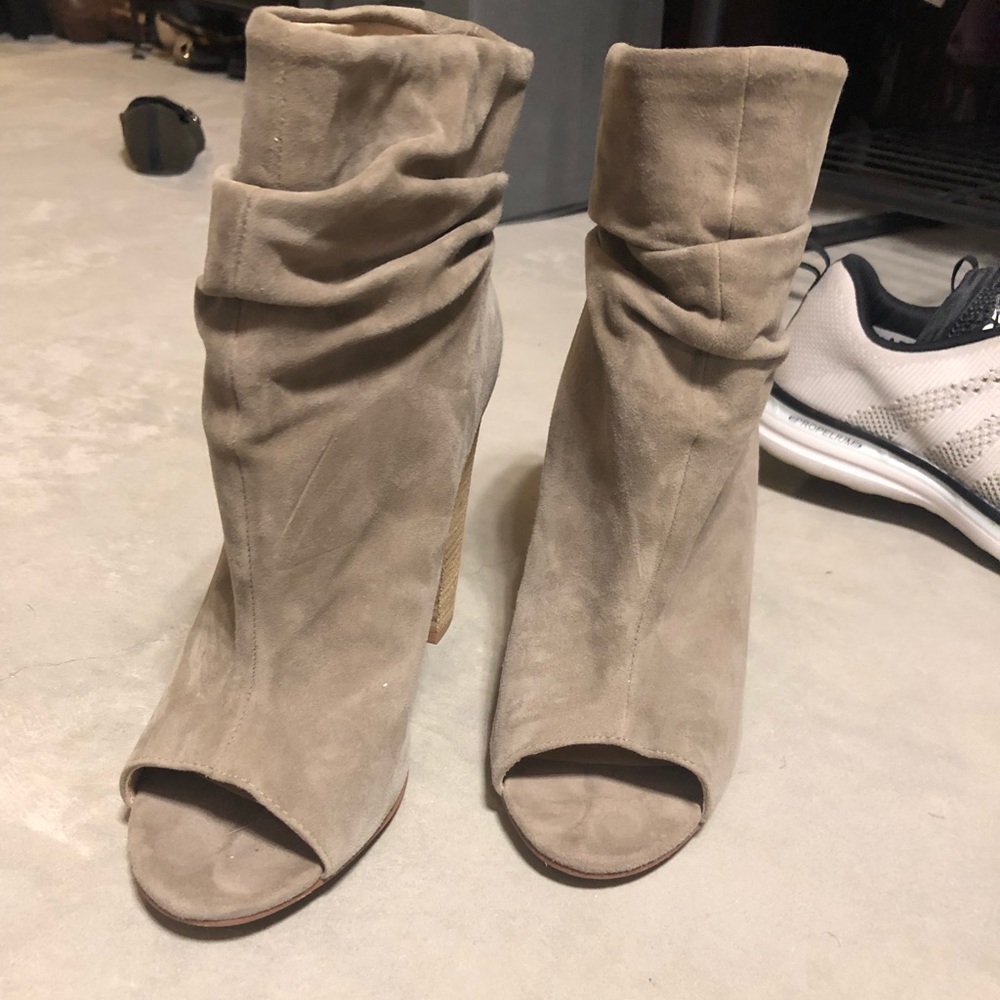 Lauren Conrad Chinese Laundry booties